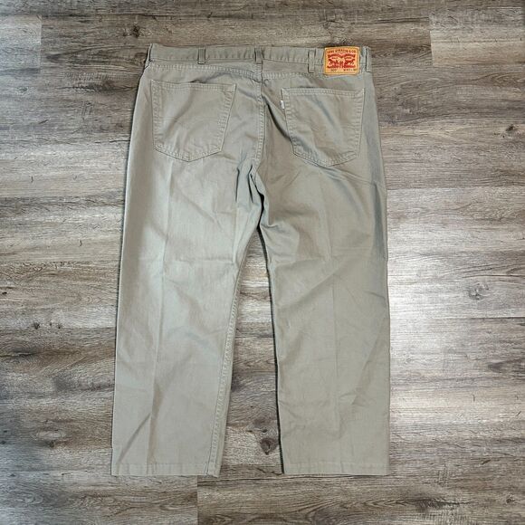 Levi’s Men’s 505 Straight Fit Tan Jeans Pants 40x30 - Picture 2 of 4